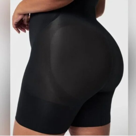 Spanx OnCore Sculpting Open-Bust Mid-Thigh Bodysuit - Medium in 'Very Black' - Picture 4 of 12